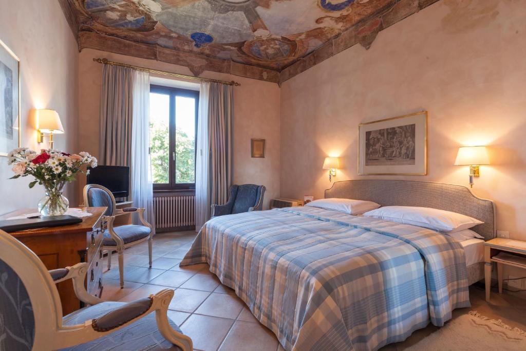 Romantik Castello Seeschloss Hotel 4*